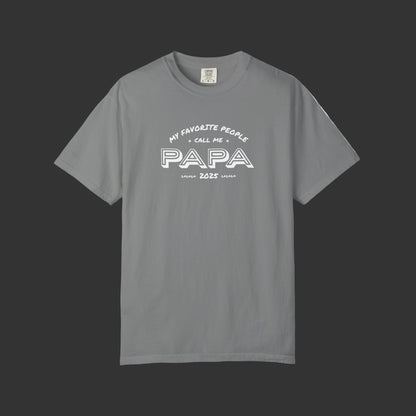 Gray t-shirt with 'My Favorite People Call Me Papa 2023' text on a white background